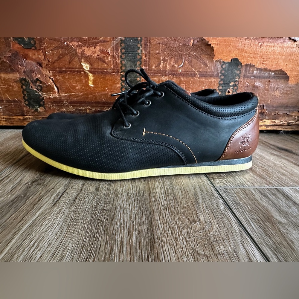 Men’s Global Win Two-Tone Gray and Brown Oxford Hipster Shoes Size 9.5